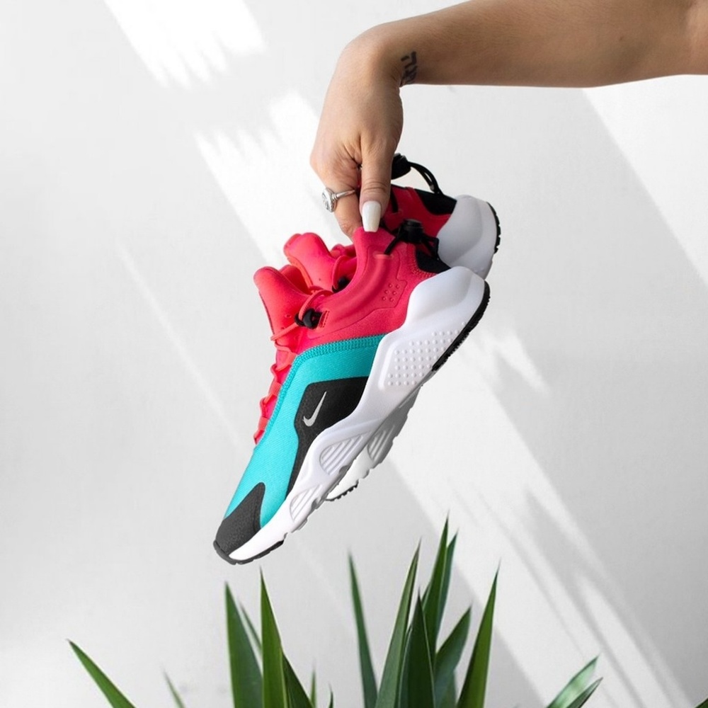 NEW Nike Air Huarache City - Picture 2 of 8